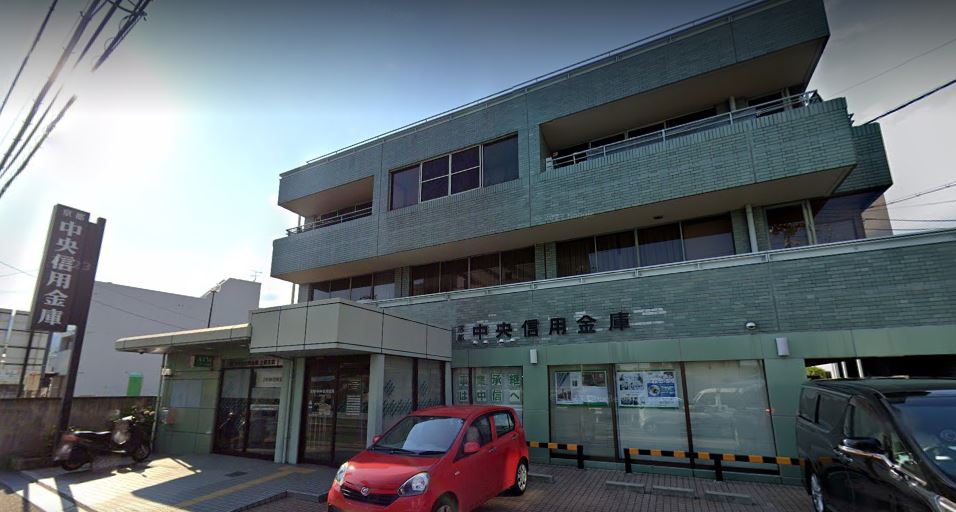 銀行　京都中央信用金庫上桂支店（銀行）まで40m