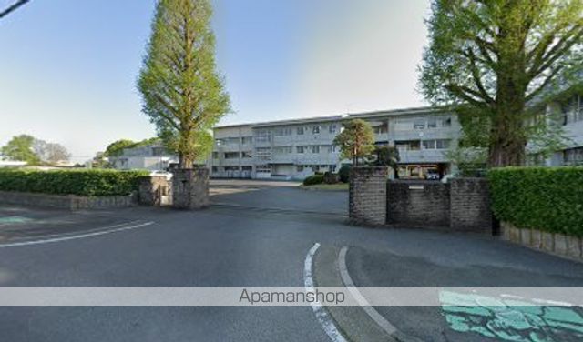 中学校　大泉町立南中学校（中学校）まで1497m