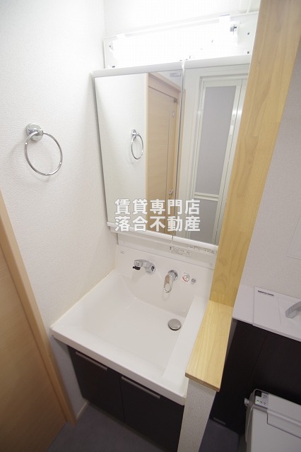 洗面設備　使いやすい独立洗面台