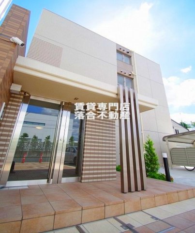 建物外観　2015年10月完成