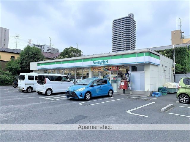 コンビニ　ファミリーマート辻八丁目店（コンビニ）まで273m