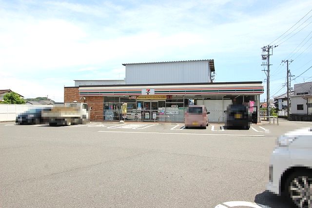 コンビニ　セブンイレブン 高知長浜店（コンビニ）まで265m