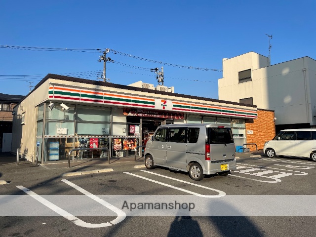 コンビニ　セブンイレブン（コンビニ）まで115m