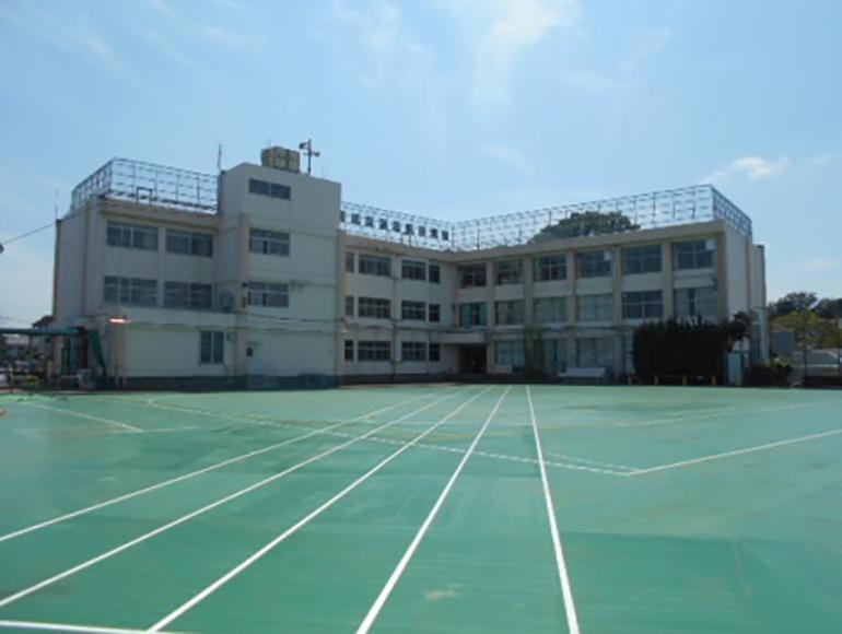 中学校　大田区立馬込東中学校（中学校）まで192m