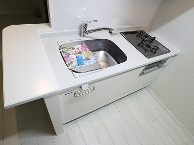 キッチン　※同物件別部屋参考画像