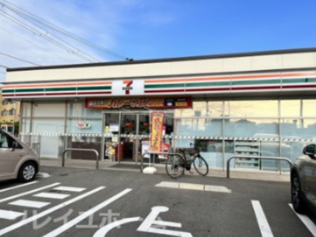 コンビニ　セブンイレブン高石総合体育館前店（コンビニ）まで322m
