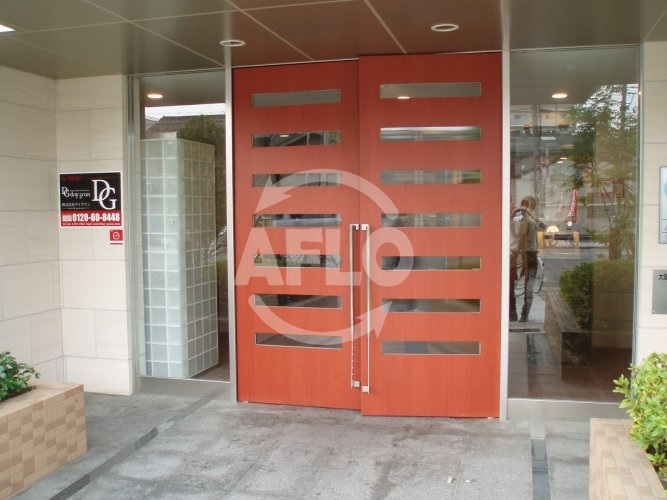 ロビー　CITY SPIRE難波WEST　ロビー