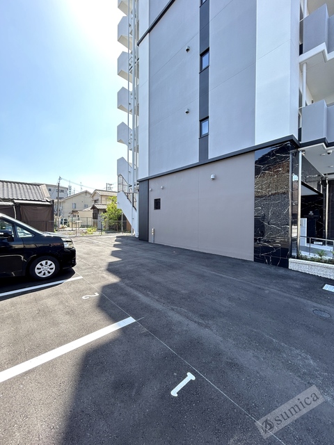 その他共有部分　駐輪場はすべて屋根付きでご用意♪