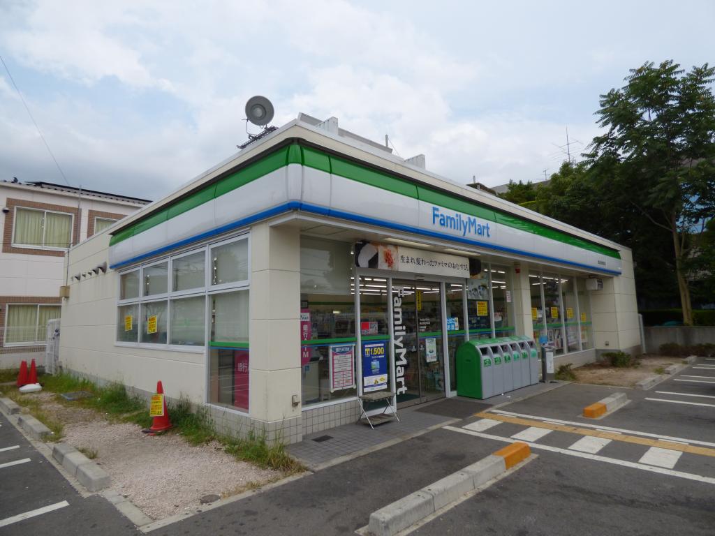 コンビニ　ファミリーマート 狭山市役所前店（コンビニ）まで539m