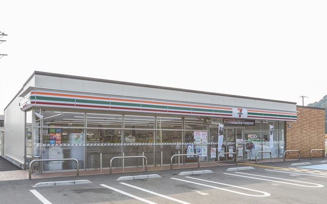 コンビニ　セブンイレブン和歌山和佐関戸店（コンビニ）まで1117m