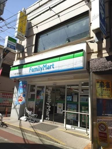 コンビニ　ファミリーマート旗の台駅前店（コンビニ）まで80m