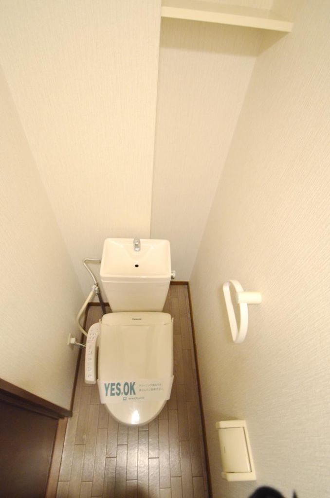 トイレ　トイレ