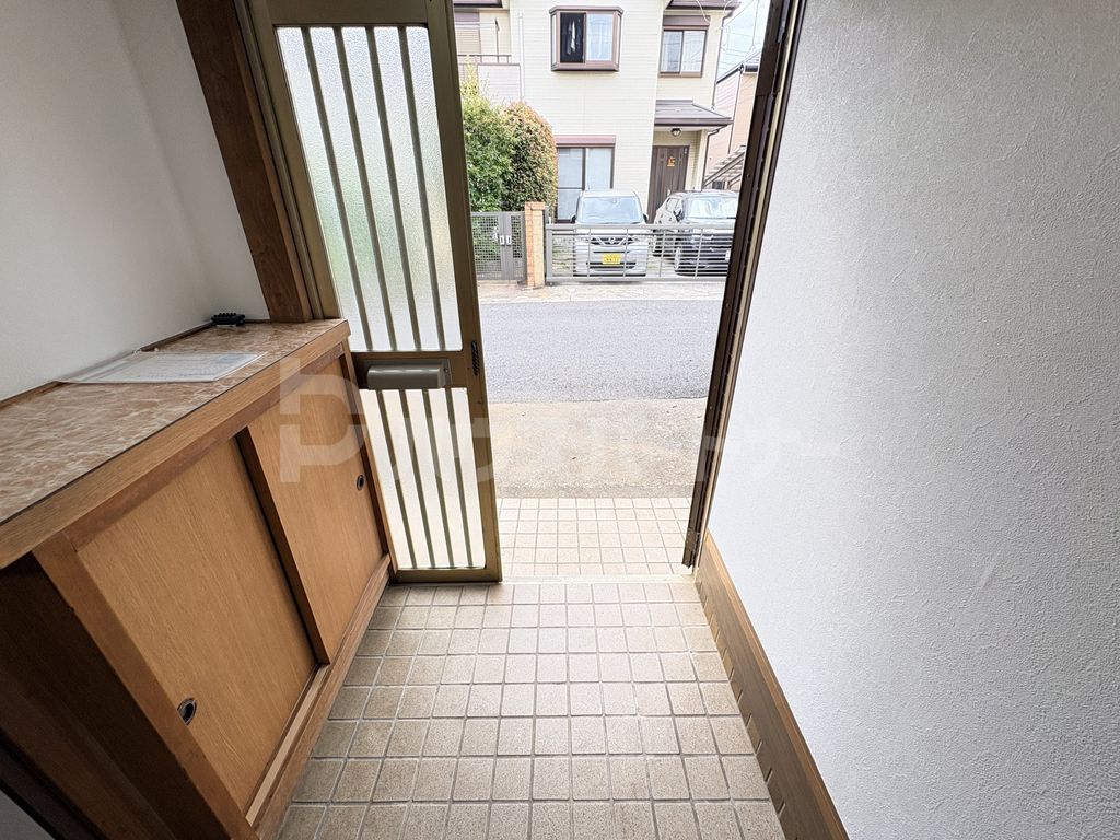 東鎌ヶ谷戸建の玄関写真