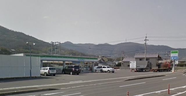 コンビニ　ファミリーマート高松香西北店（コンビニ）まで250m