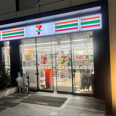コンビニ　セブンイレブン港区赤坂駅南店（コンビニ）まで110m