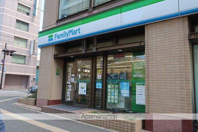 コンビニ　ファミリーマート（コンビニ）まで1432m
