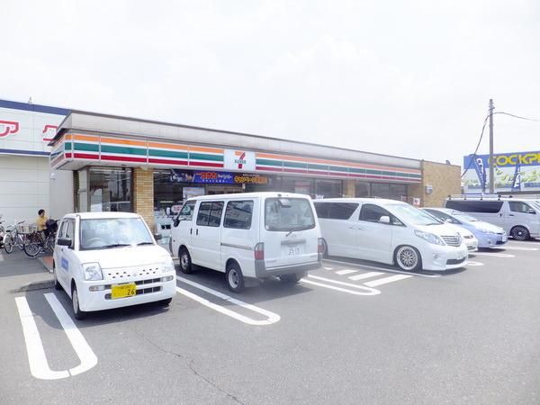 コンビニ　セブンイレブン（コンビニ）まで719m