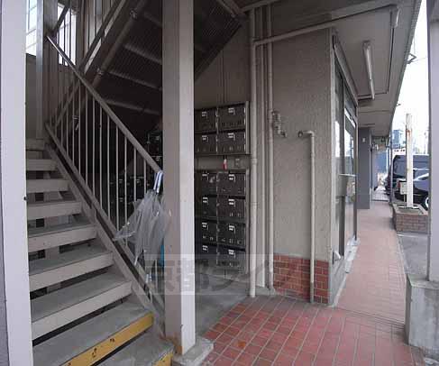 エントランス　建物入り口部分です。