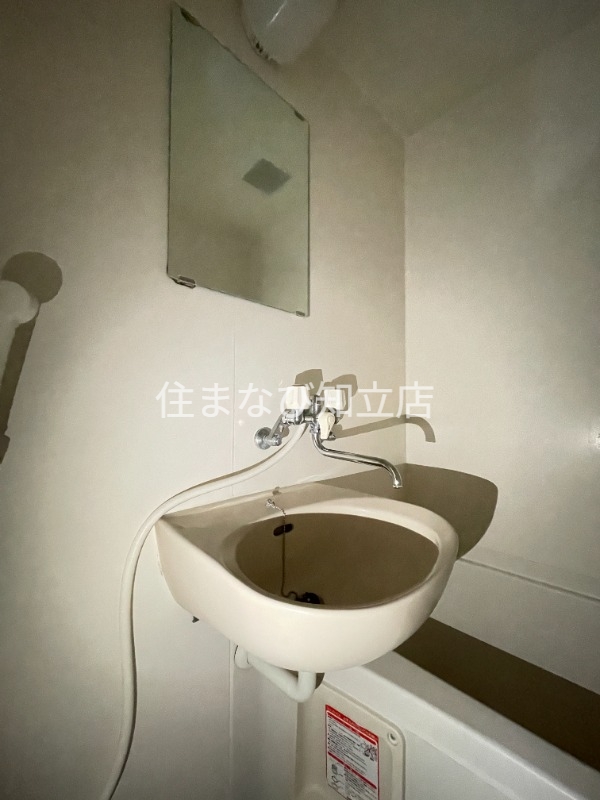 洗面設備　同型別部屋写真