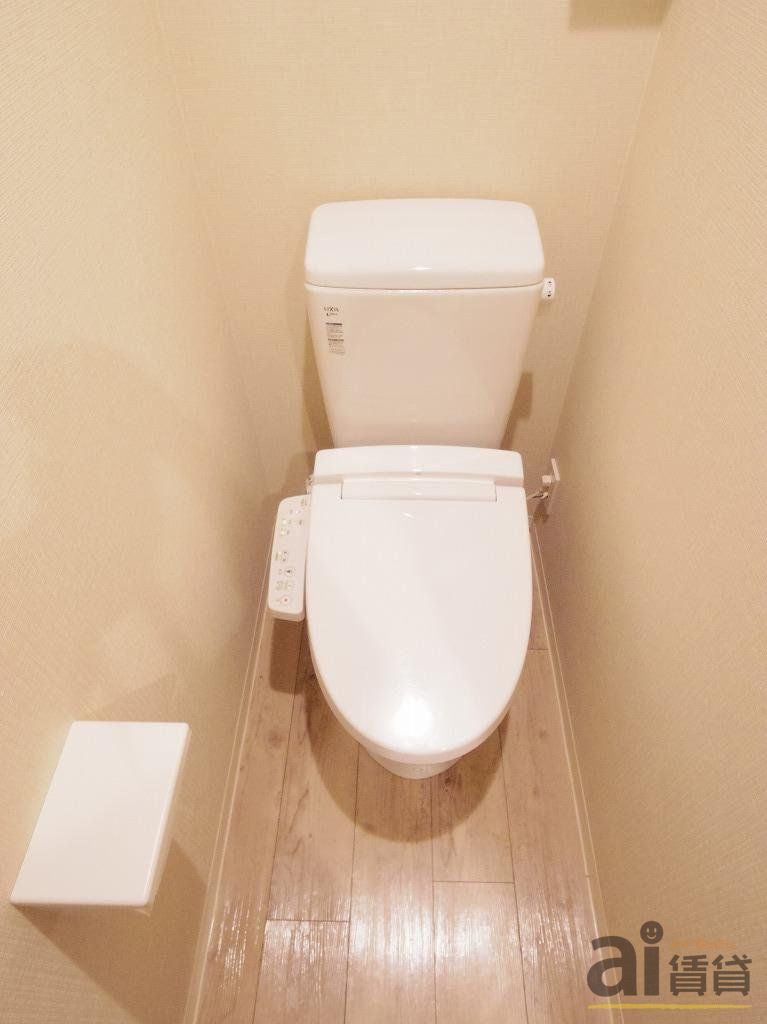 トイレ　※同仕様写真