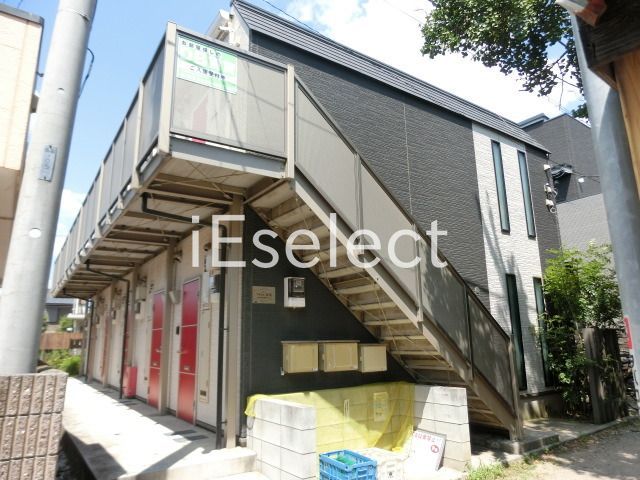 建物外観　２０１０年６月築のアパートです。