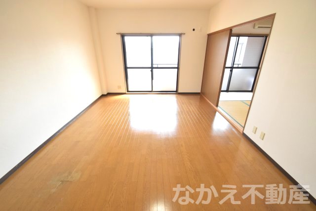 その他部屋・スペース　落ち着いて過ごせるお部屋なので、寝室にいかがでしょうか