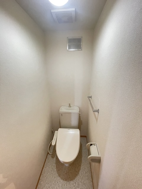 トイレ　別部屋参考写真です