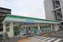 コンビニ　ファミリーマート（コンビニ）まで113m