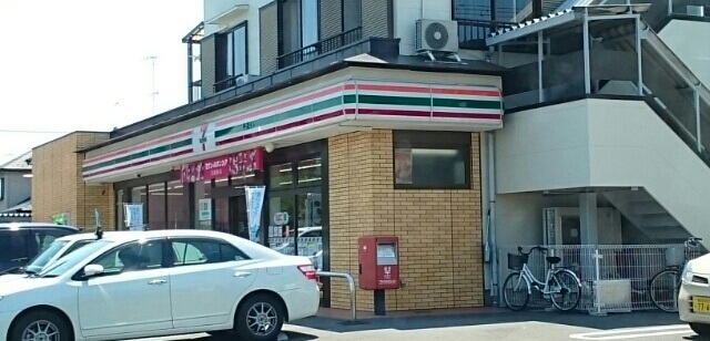 コンビニ　セブンイレブン（コンビニ）まで2030m