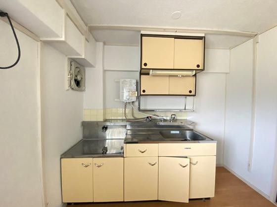 キッチン　※別部屋の写真です