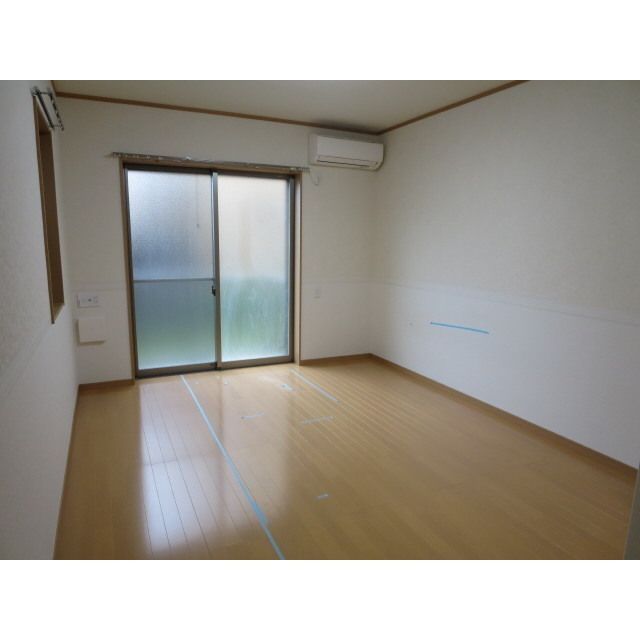 居室・リビング　※別部屋参考画像になります。