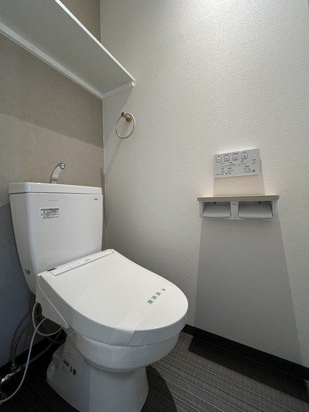 トイレ　※代表タイプの写真のため実際と異なる場合がございます