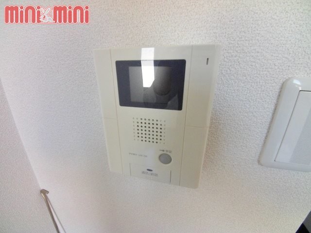 セキュリティ　モニター付きインターホン