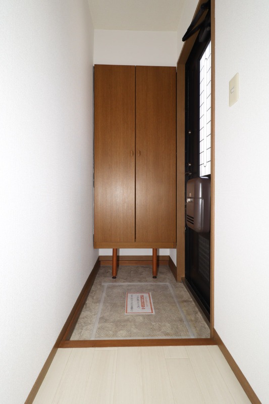玄関　図面と現状に相違がある場合には現状を優先