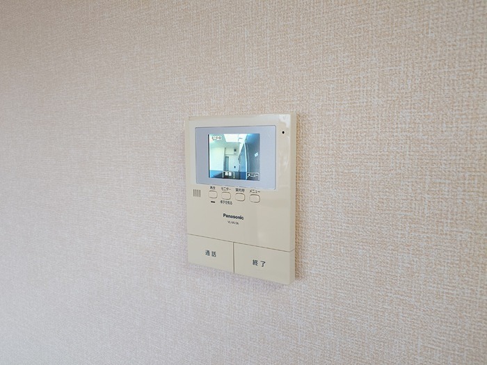 セキュリティ　来訪者の姿を確認できます。