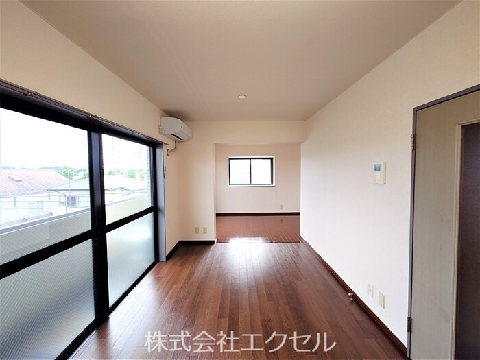 居室・リビング　フローリングのお部屋です