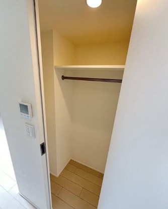 収納　ウォークインクローゼット。