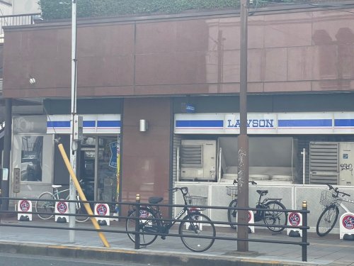 コンビニ　ローソン うえほんまちハイハイタウン店（コンビニ）まで220m