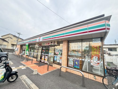 コンビニ　セブンイレブン 岸和田春木泉町店（コンビニ）まで377m