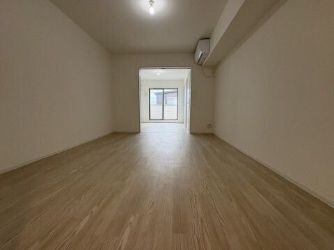 ジーメゾン桶川神明の居間写真