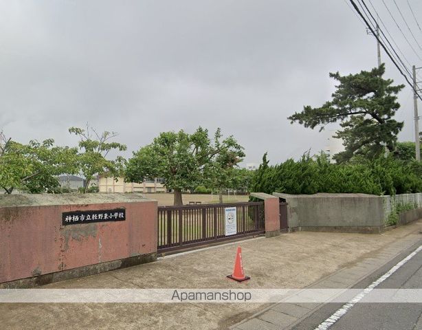 小学校　軽野東小学校（小学校）まで691m