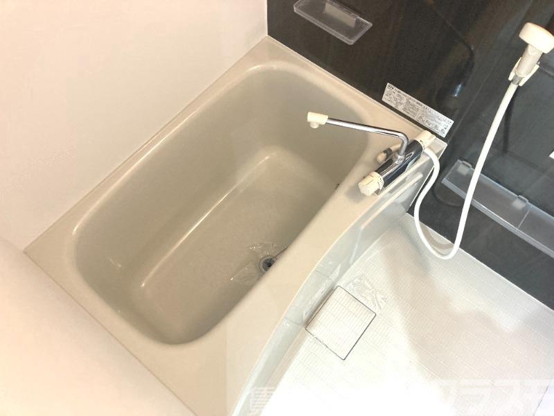 バス・シャワールーム　浴室乾燥機付きバス♪