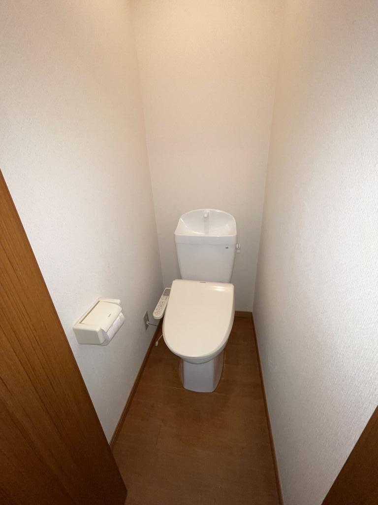 コーポアローのトイレ写真