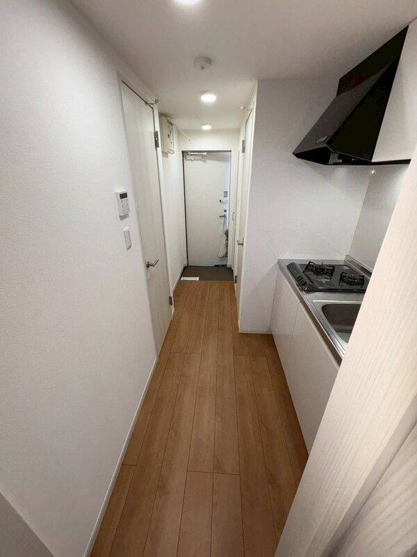 キッチン　別部屋参考写真となります