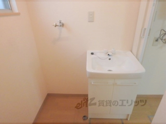 その他　洗面台＋洗濯機置き場