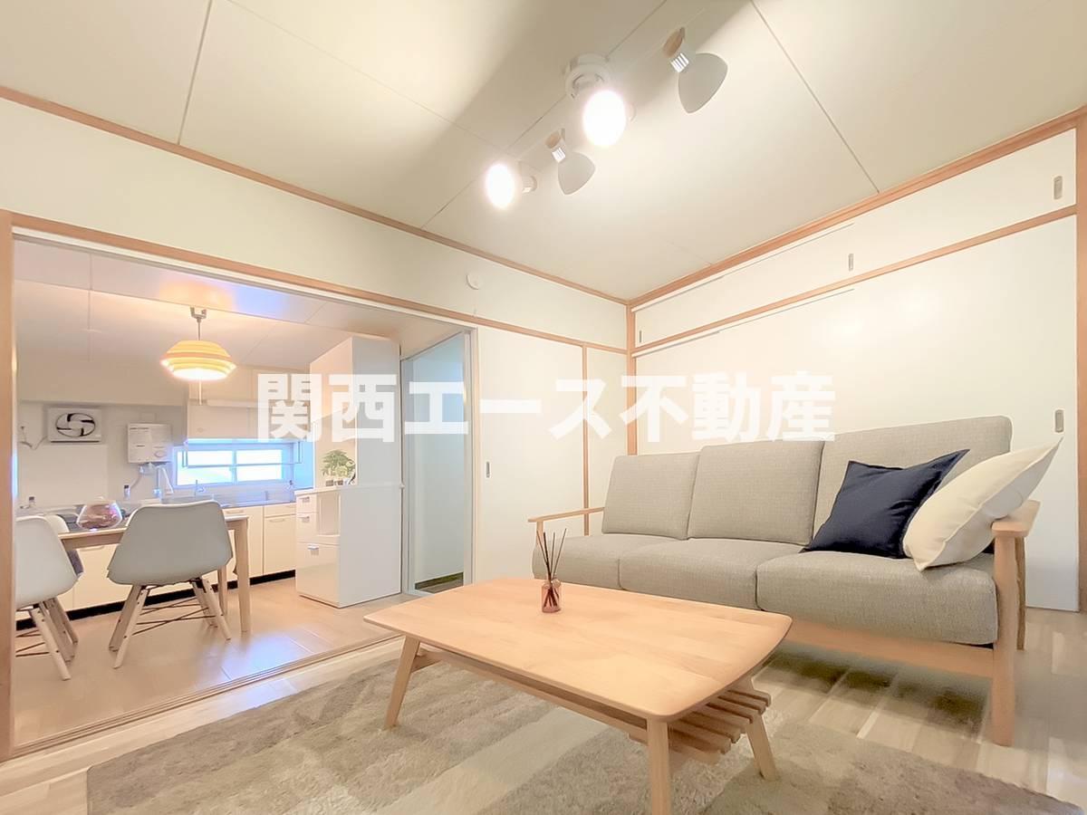 居室・リビング　モデルルーム。家具家電はつきません。