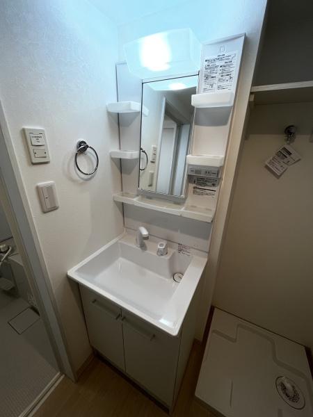 洗面設備　便利なシャンプードレッサー付き