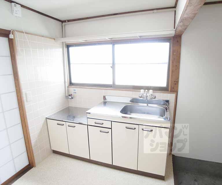 キッチン　２０２号室写真使用