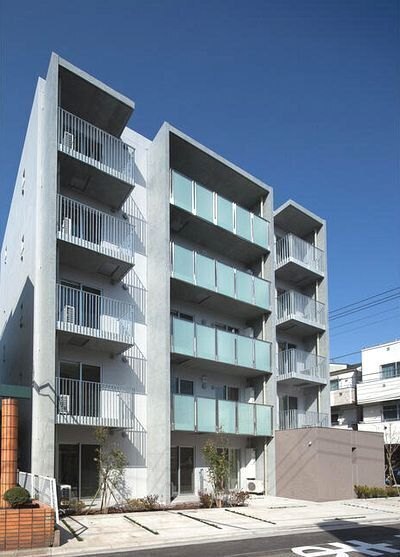 建物外観　オートロック完備