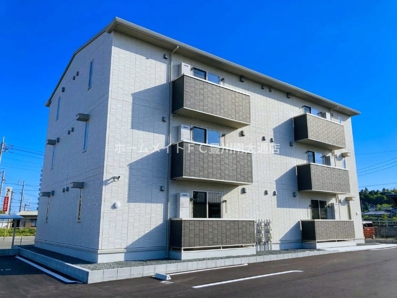 Noble駅前通の外観写真